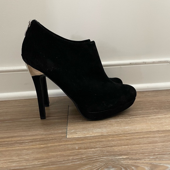 Black Bootie Heels - Picture 3 of 9